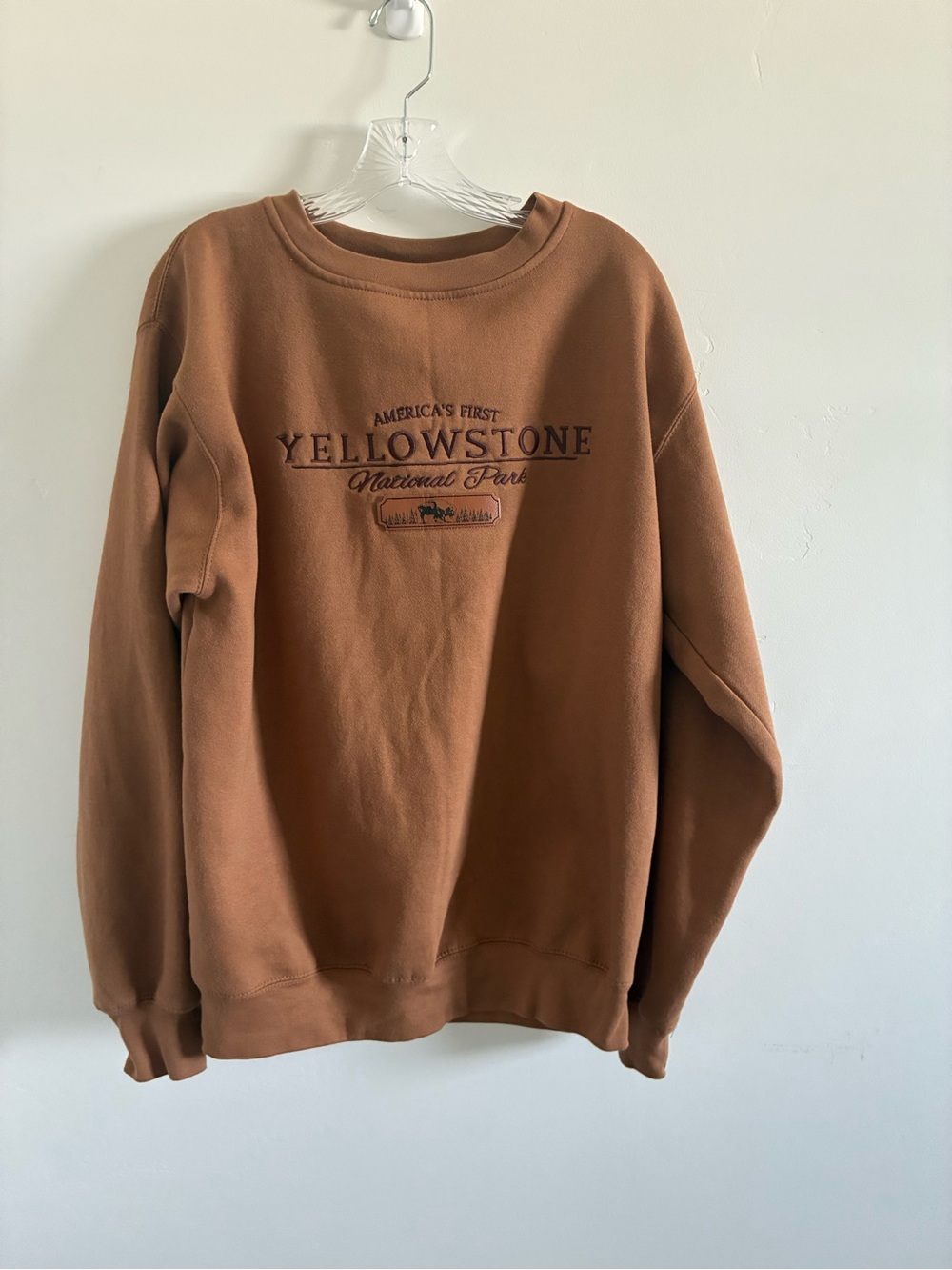 Yellowstone National Park Crewneck Sweatshirt - Brown men’s size l